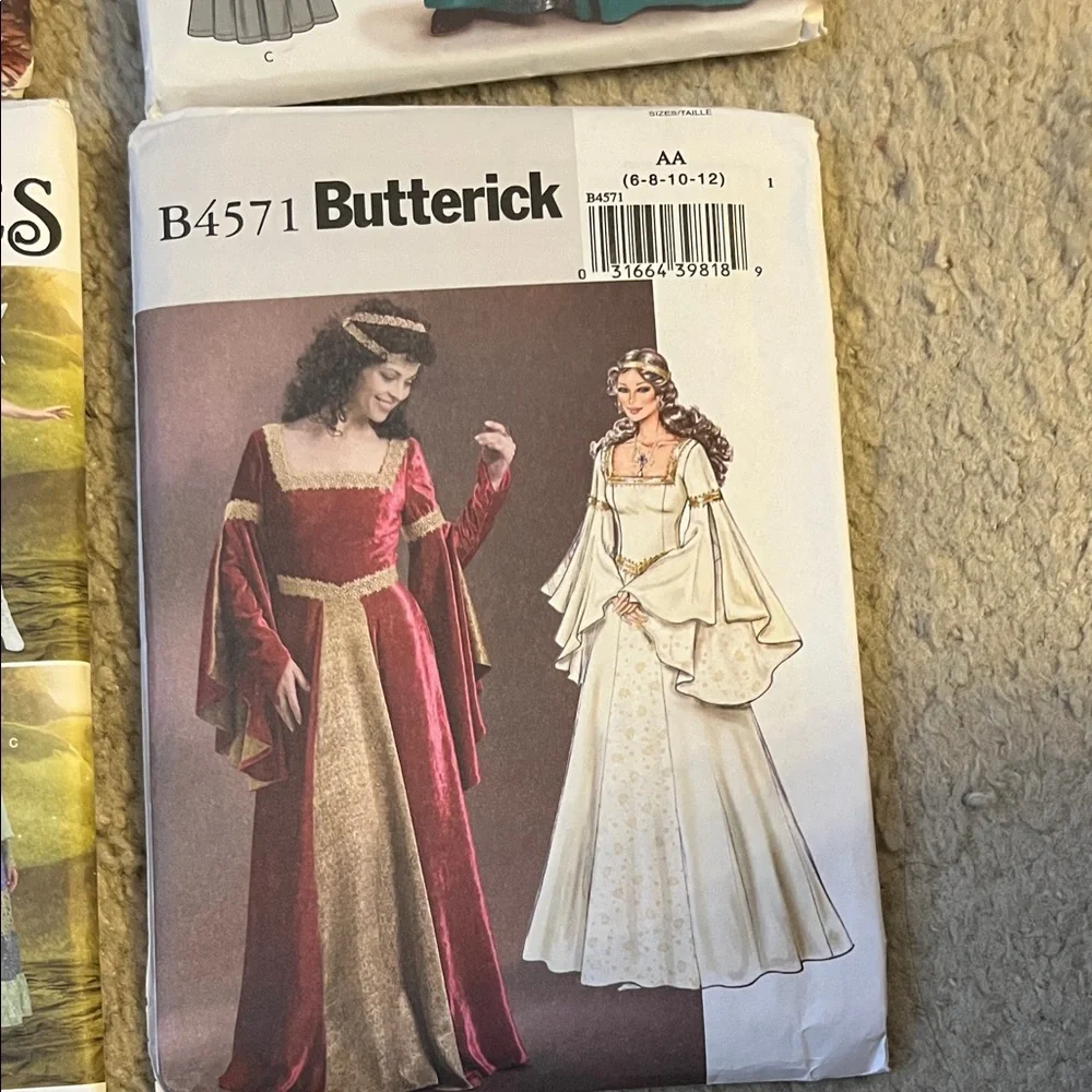 Simplicity Women’s Costume Pattern Collection - Picture 2 of 13